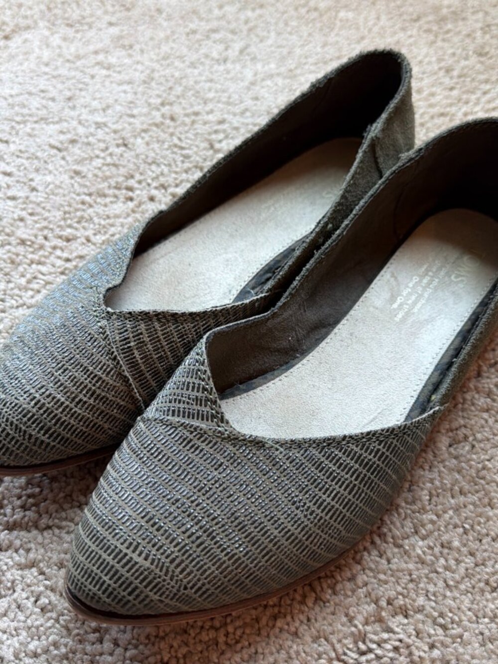 Toms Jutti Flats Womens 8M Green Pointed Toe Comfort Leather Textured Office